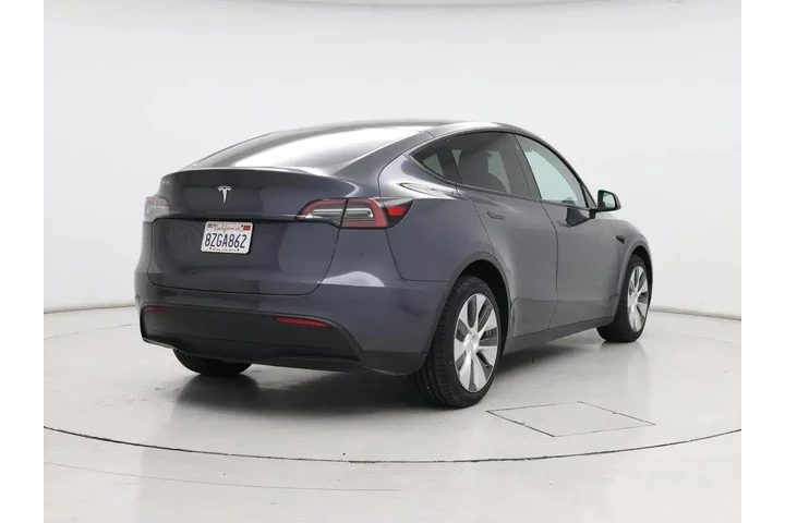 $32998 : Tesla Model Y 2022 AWD Long image 8