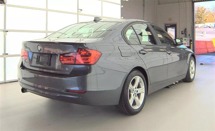 $14000 : 2014 BMW 3 SERIES image 4