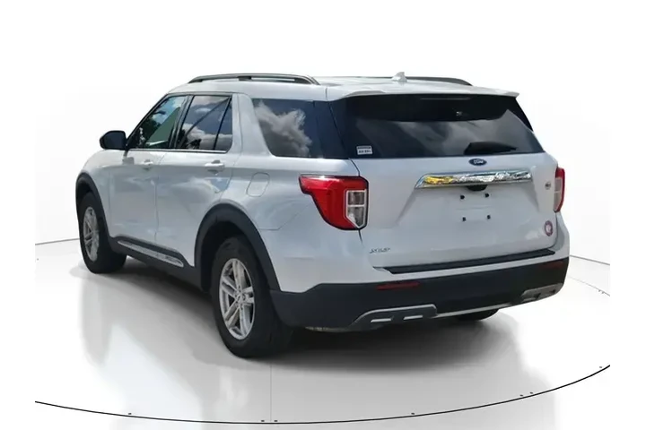 $23691 : Ford Explorer 2020 XLT 4dr S image 3