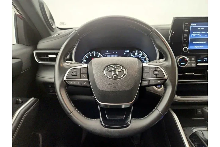 $33998 : Toyota Highlander 2021 AWD X image 10