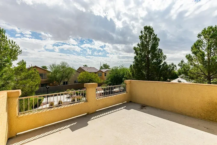 $1400 : North Las Vegas - Listo image 8