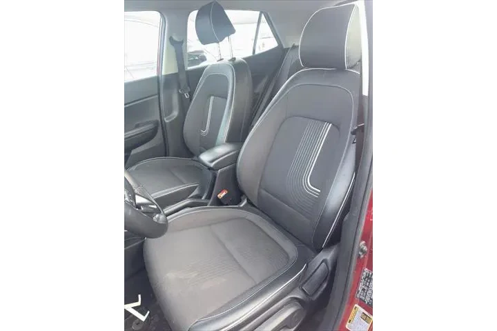 $18633 : Hyundai VENUE 2024 Limited 4 image 6