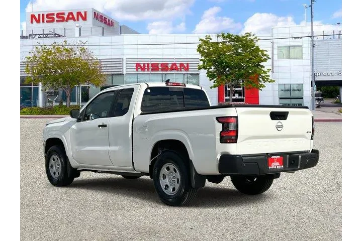 $35565 : Nissan Frontier 2026 4x4 S 4 image 2
