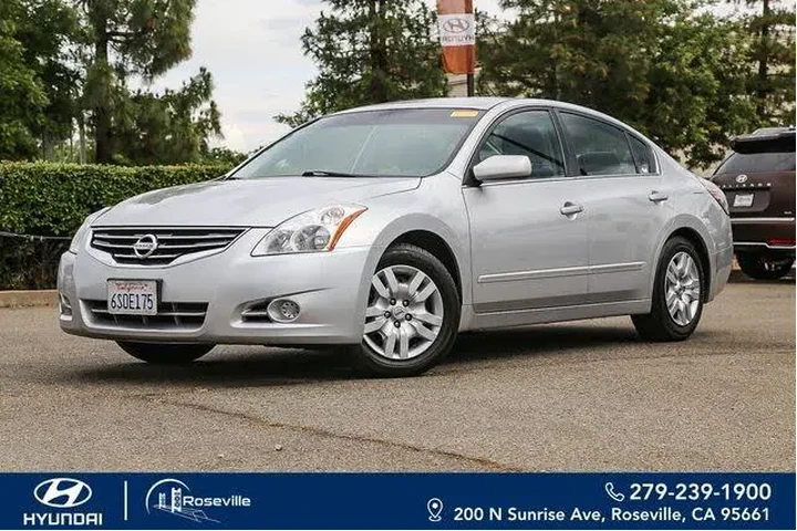 $6083 : Nissan Altima 2010 2.5 S 4dr image 1