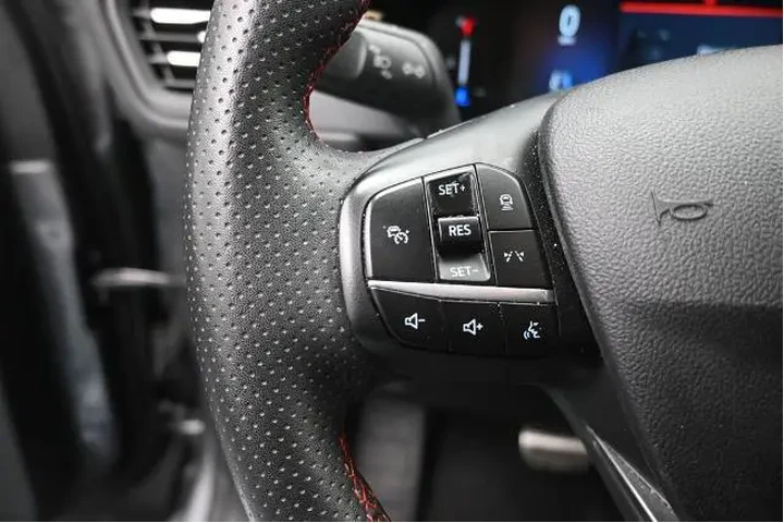 $20998 : Ford Escape 2023 ST-Line 4dr image 6