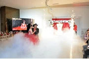 vals y Baile sorpresa thumbnail