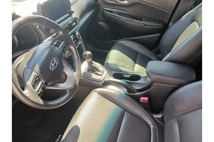 $15300 : 2020 Kona Limited image 5