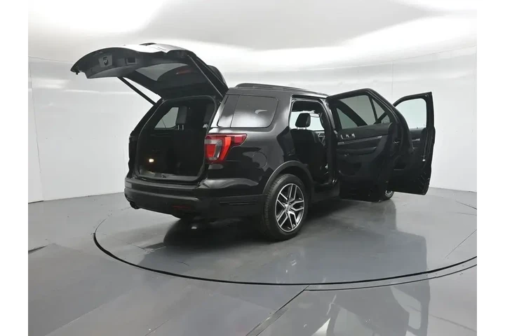 $17842 : Ford Explorer 2019 AWD Sport image 5