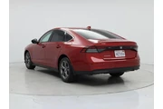 $27998 : Honda Accord 2024 EX 4dr Sed thumbnail