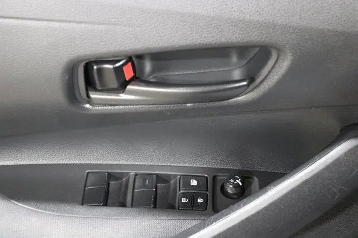 $20889 : Toyota Corolla 2023 LE 4dr S image 7