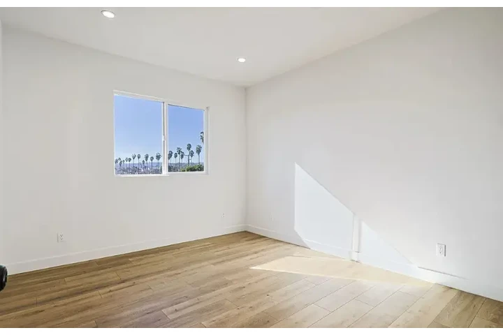 $1450 : Beautiful 1 bedroom apt in LA image 9