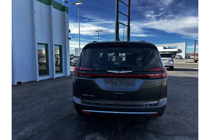 $23443 : Chrysler Pacifica 2022 Touri image 4