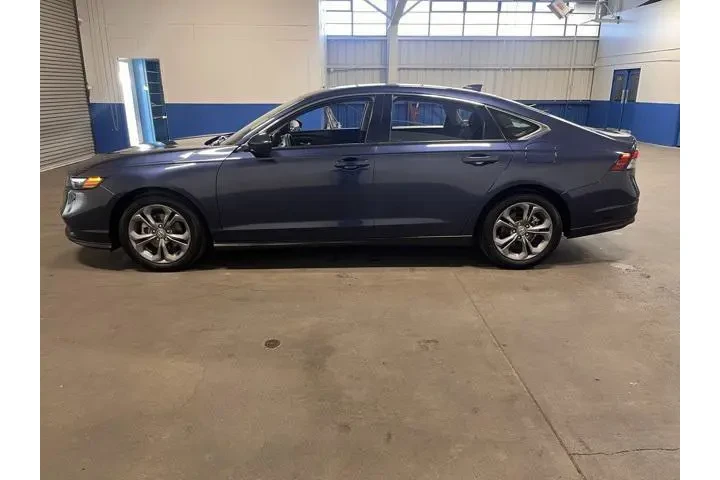 $25745 : Honda Accord 2024 EX 4dr Sed image 6