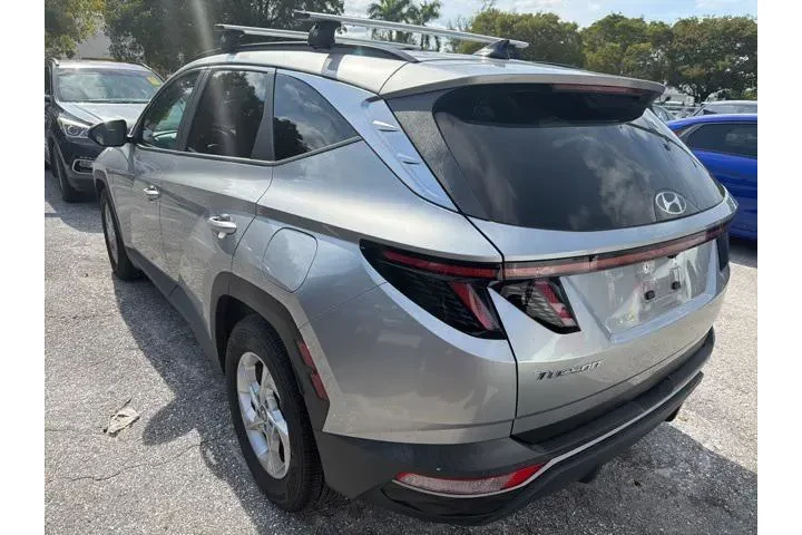 $22688 : Hyundai TUCSON 2023 SEL 4dr image 6