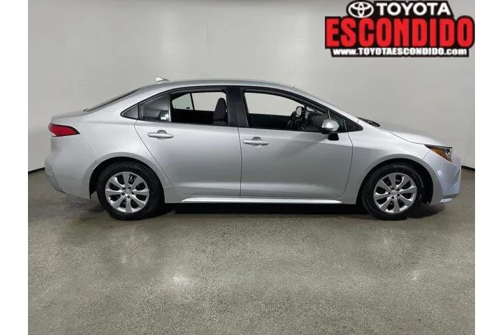 $22995 : Toyota Corolla 2024 LE 4dr S image 2