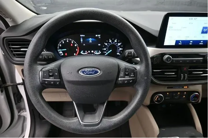 $17791 : Ford Escape 2021 SE 4dr SUV image 5