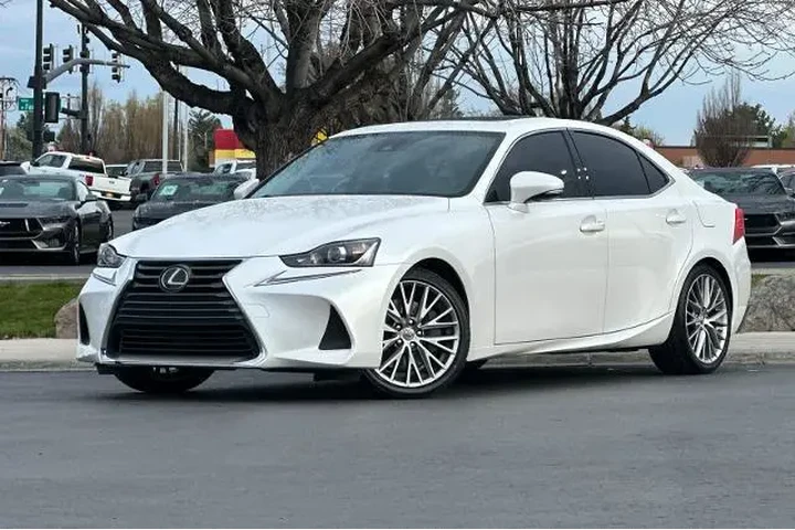 $25995 : Lexus IS 300 2018 AWD 4dr Se image 1
