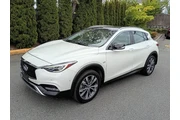 $10900 : 2017 QX30 Premium thumbnail
