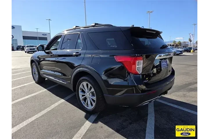 $29500 : Ford Explorer 2022 AWD XLT 4 image 5