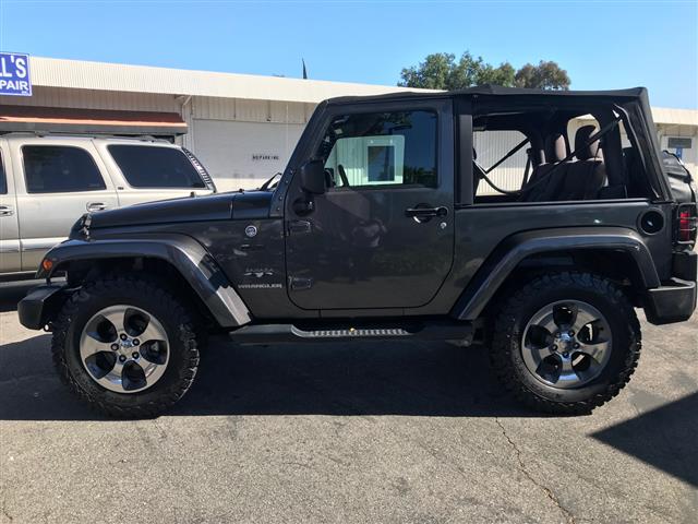 $27995 : 2017 Wrangler Sahara 4x4 image 3