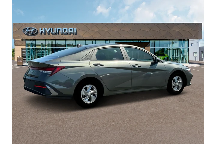 $18739 : Hyundai ELANTRA 2025 SE 4dr image 8