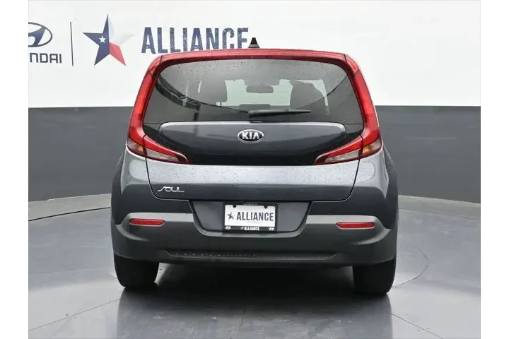 $11415 : Kia Soul 2020 LX 4dr Crossov image 8