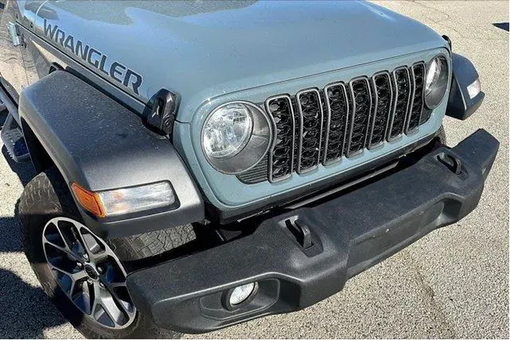 $39644 : Jeep Wrangler 2024 4x4 Sport image 3