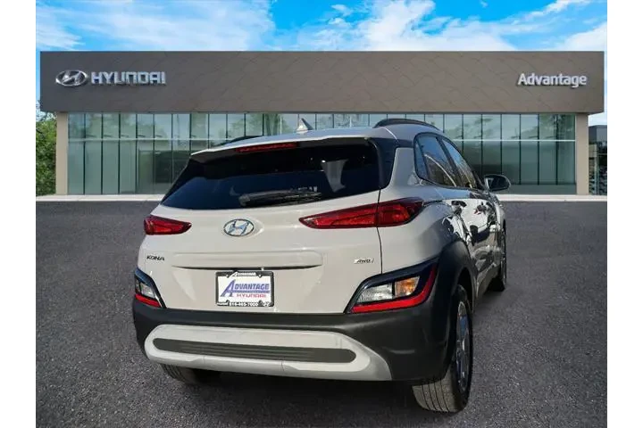 $21875 : Hyundai KONA 2023 AWD SEL 4d image 6