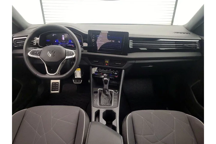 $22998 : Volkswagen Jetta 2025 Sport image 9