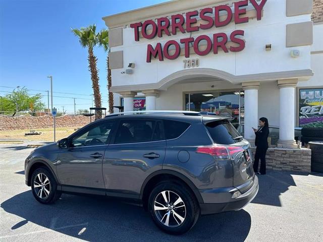 $16500 : Pre-Owned 2017 RAV4 XLE Sport image 4