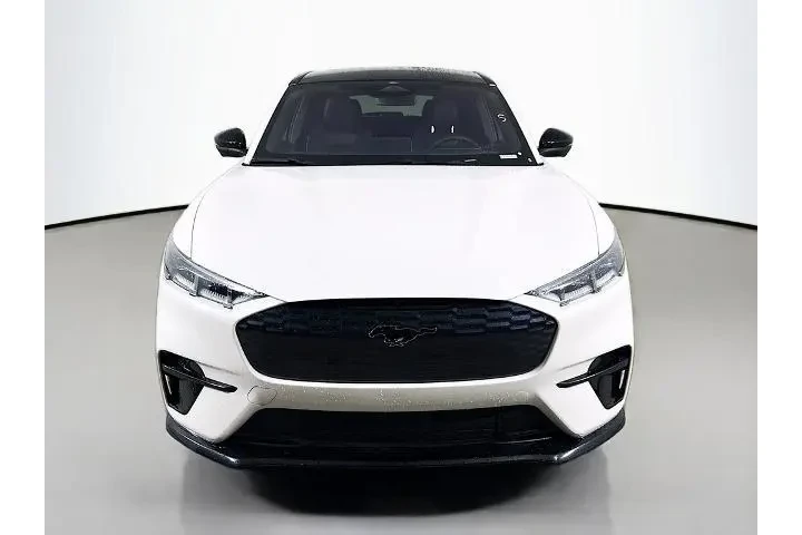 $31750 : Ford Mustang Mach-E 2022 AWD image 2