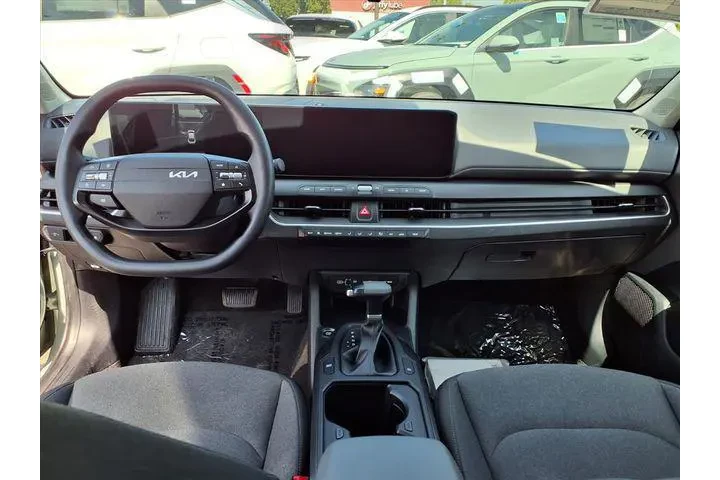 $21580 : Kia K4 2025 LXS 4dr Sedan image 9