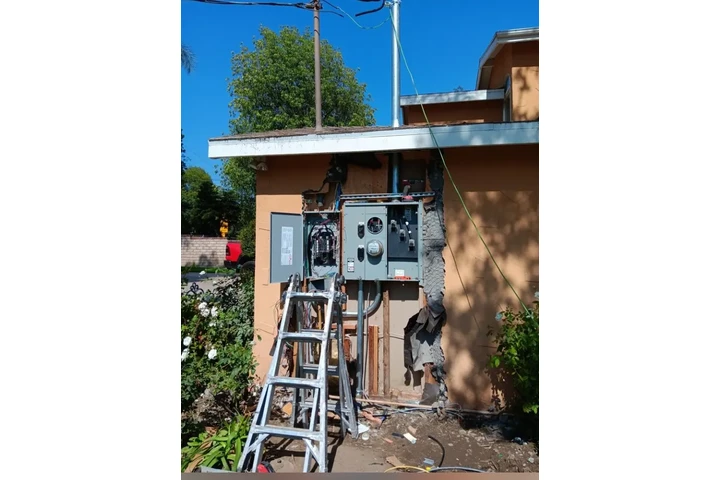 Servicio Eléctrico Profesional image 5