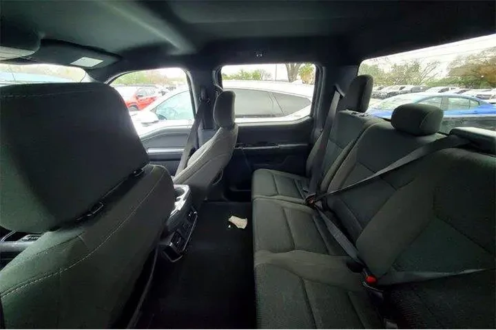 $30607 : Ford F-150 2023 4x2 XL 4dr S image 10