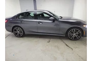 $30998 : BMW 3 Series 2021 AWD 330i x thumbnail