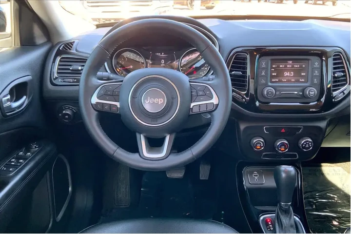 $15795 : Jeep Compass 2018 Latitude 4 image 5