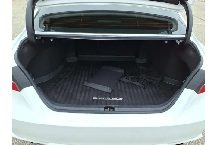 $23988 : Toyota Camry 2021 AWD XSE 4d image 9