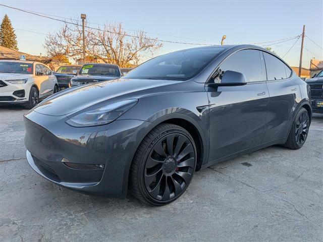 $39995 : 2023 Model Y Performance image 1