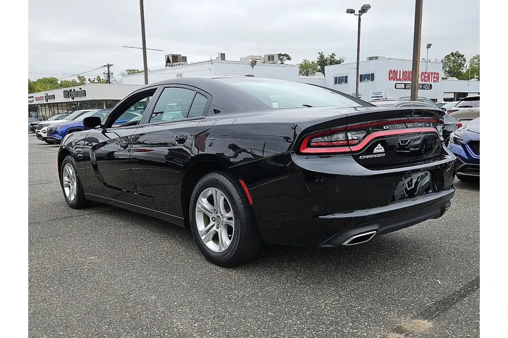 $17895 : Dodge Charger 2020 SXT 4dr S image 3