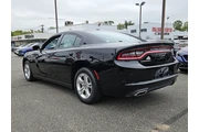 $17895 : Dodge Charger 2020 SXT 4dr S thumbnail