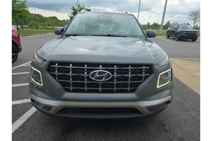 $16960 : Hyundai VENUE 2022 SEL 4dr C image 3