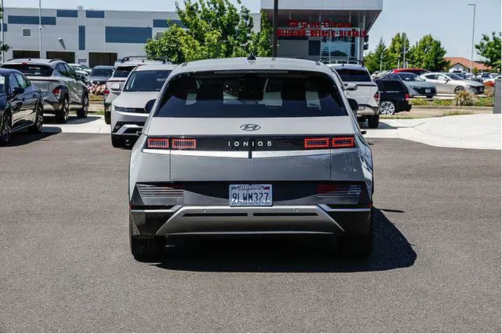 $25888 : Hyundai IONIQ 5 2024 SEL 4dr image 4