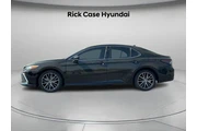 $25491 : Toyota Camry 2021 XLE 4dr Se thumbnail