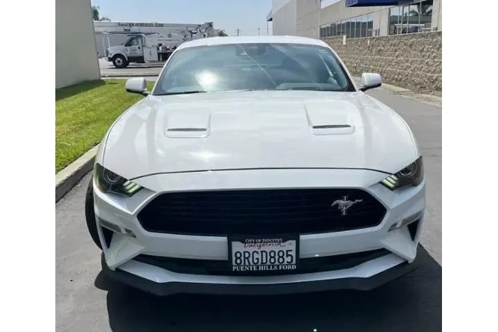 $38900 : Ford Mustang 2020 GT 2dr Fas image 2