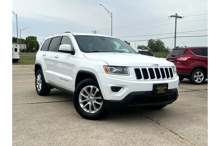 $9999 : 2015 Grand Cherokee Laredo 4WD image 2