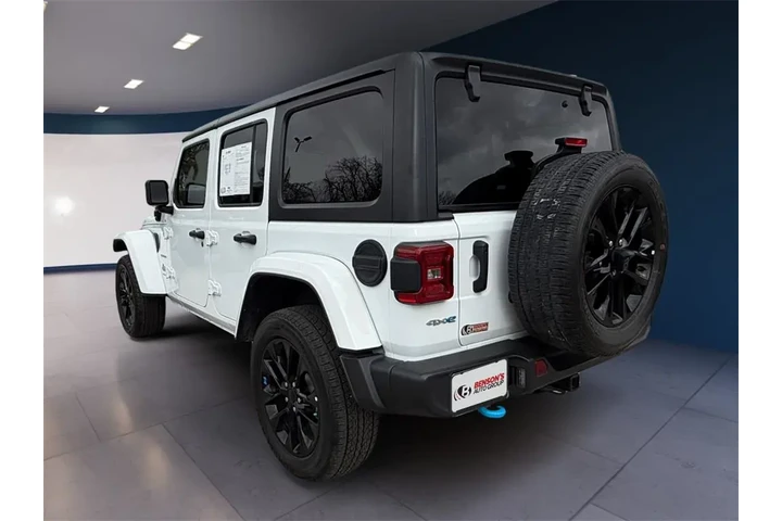 $25896 : Jeep Wrangler 2023 4x4 Sahar image 3