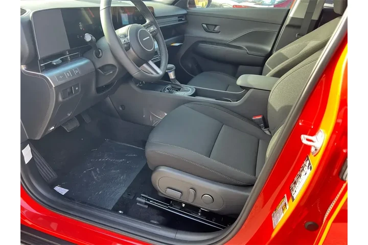 $21991 : Hyundai KONA 2025 SEL 4dr Cr image 9