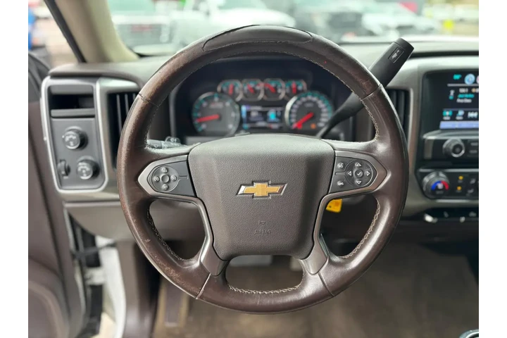 2017 Silverado 1500 2LT Crew image 10