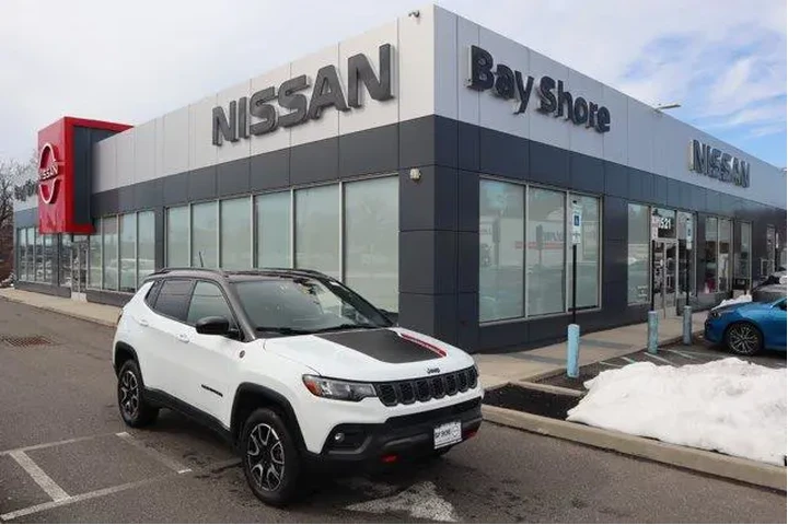 $21540 : Jeep Compass 2024 4x4 Trailh image 1