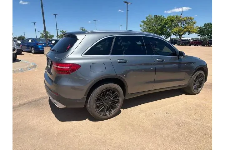 $16765 : Mercedes-Benz GLC 2018 AWD G image 7